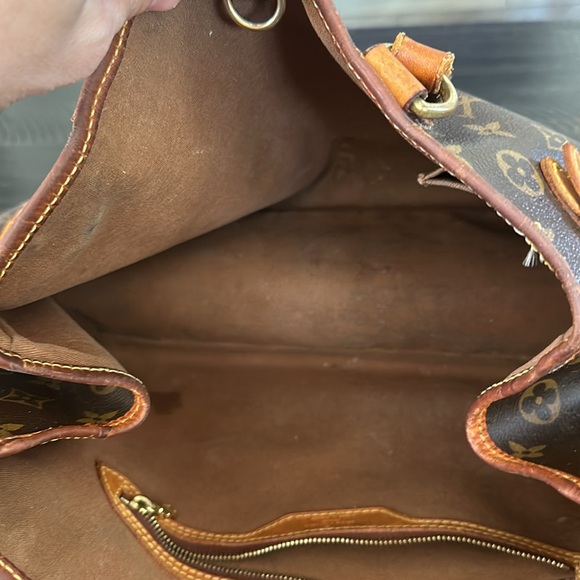 Louis Vuitton Batignolles Vintage LV Monogram Purse Authentic LV Batignolles - Picture 4 of 9